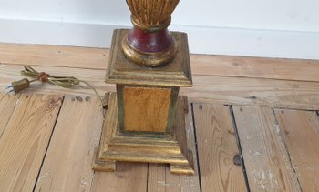 Lampadaire en bois polychromé circa 1970