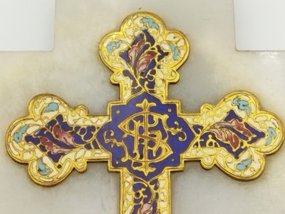 CRUCIFIX Holy Water Font in Polychrome Cloisonné Enamel on Onyx and Brass, 19th Century Collection