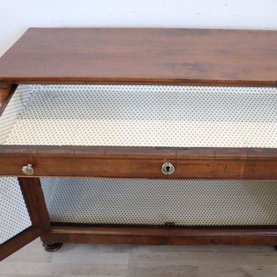 Credenza antica in noce, Italia, metà del XIX secolo, restaurata.