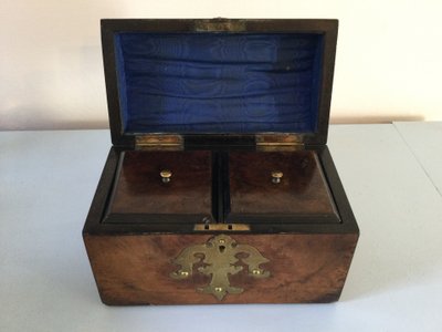 Scatola da tè dell'epoca vittoriana
