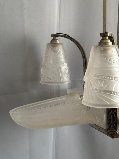 Lustre Art Déco en verre dépoli circa 1930
