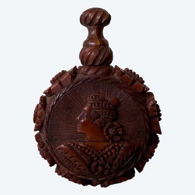 Corozo tobacco pouch decorated with two profiles, early 19th century