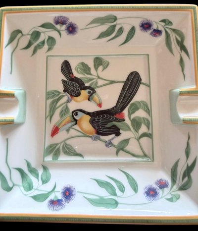 Cendrier Hermès « Toucan » en porcelaine – modèle iconique