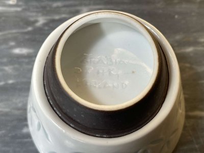 Bol de riz en porcelaine des années 50 de Friedl Holzer-Kjellberg pour Arabia - Finlande 