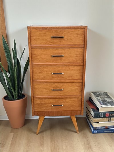 CHIFFONIER / SEMAINIER DE STYLE SCANDINAVE DES ANNÉES 50 / 60 EN BOIS CLAIR