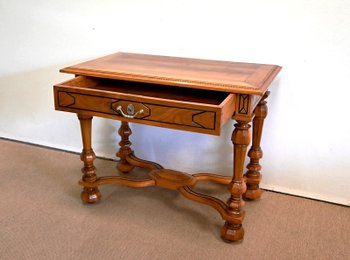 Table en Noyer massif, goût Louis XIV – Fin XIXe