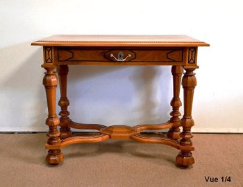 Table en Noyer massif, goût Louis XIV – Fin XIXe