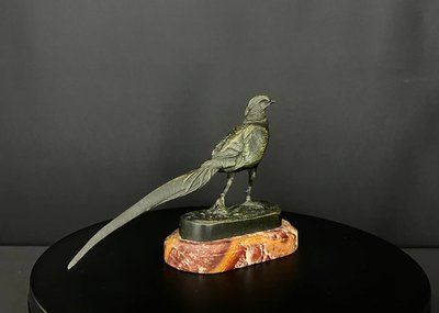 Paire de faisans en bronze patiné sur marbre rouge 