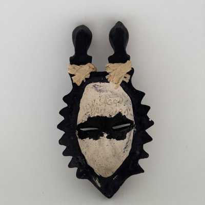 Masque africaniste par Jacques Sagan Vallauris céramique noire