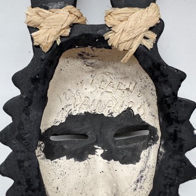 Masque africaniste par Jacques Sagan Vallauris céramique noire