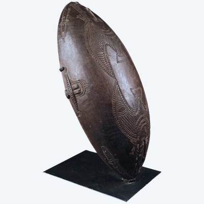 Siassi bowl, Oceanic art, tribal art, Papua New Guinea, Pacific art, Approx. 68 x 34 cm