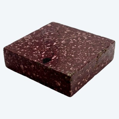 Socle en porphyre rouge impérial d'Egypte