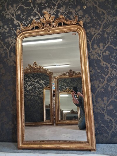 Louis Philippe period mirror, 161 x 90 cm, with pediment