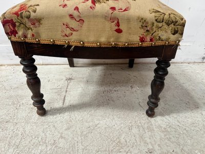 Napoleon III period solid wood chaise longue