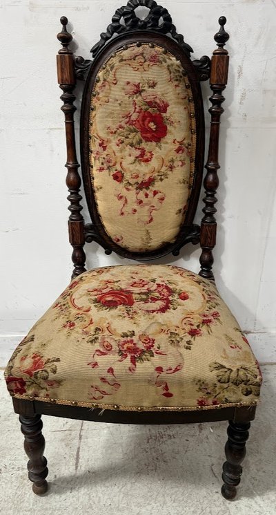 Napoleon III period solid wood chaise longue