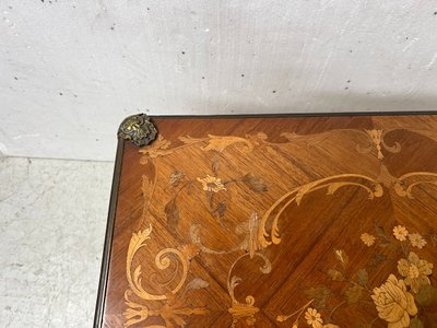 Louis XV style games table with inlaid decoration XX century
