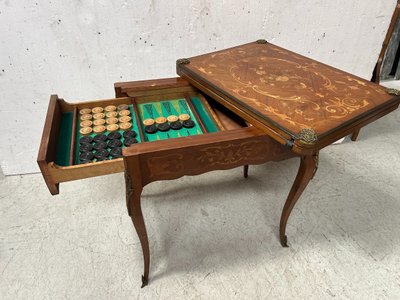 Louis XV style games table with inlaid decoration XX century