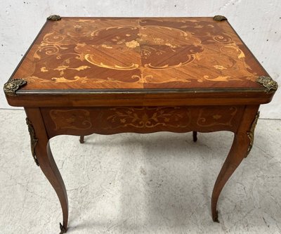 Louis XV style games table with inlaid decoration XX century