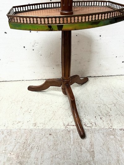 Louis XVI style mahogany dumb waiter XX century