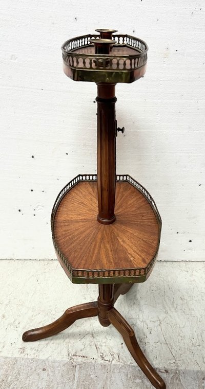 Louis XVI style mahogany dumb waiter XX century