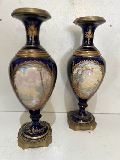Coppia di vasi in terracotta fine stile Luigi XV