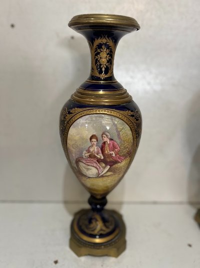Coppia di vasi in terracotta fine stile Luigi XV