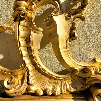 Grande tête de lit en bois doré sculpté, H200cm, XXème siècle