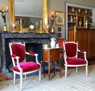 Louis XVI period mahogany coffee table or bedside table, late 18th - early 19th century