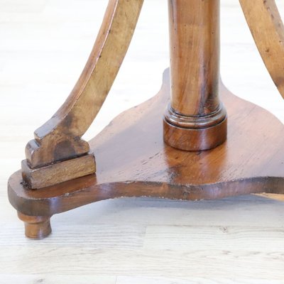 Antique Lectern in Walnut, Italy Early 19th Century