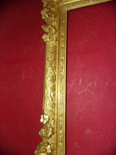 Cadre époque 19ème, En Bois Doré.