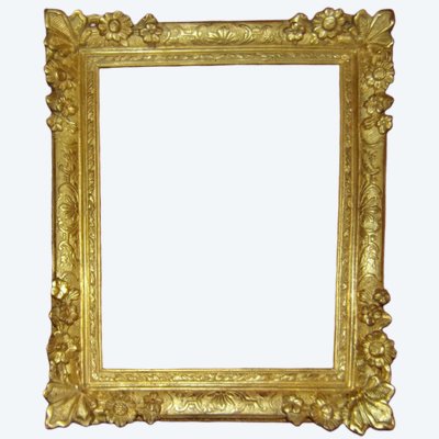 Cornice del XIX secolo in legno dorato.