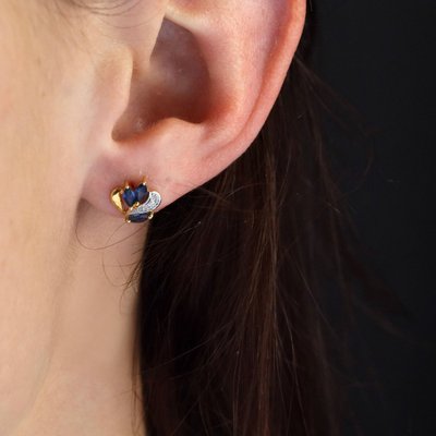 Puces d'oreilles or jaune diamants saphirs navette