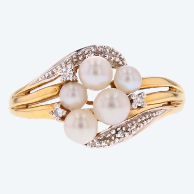 Anello con due diamanti e perle coltivate in oro