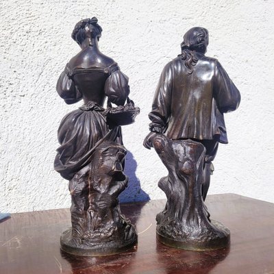 Couple of gallants in bronze, H 31cm, 19th century