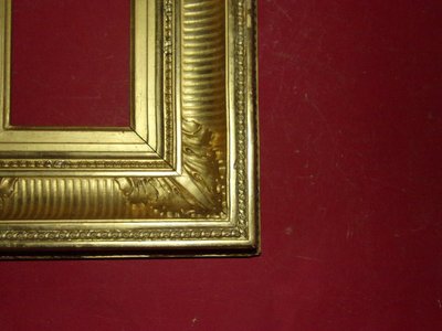 Cornice per canale, XIX secolo, in legno dorato.