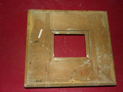 Cornice per canale, XIX secolo, in legno dorato.