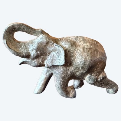 Pierre Chenet – éléphant en bronze à patine brune – Art Déco