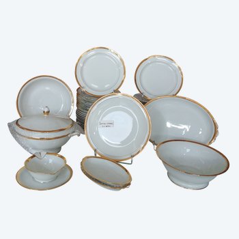 Limoges. 38-piece dinner service