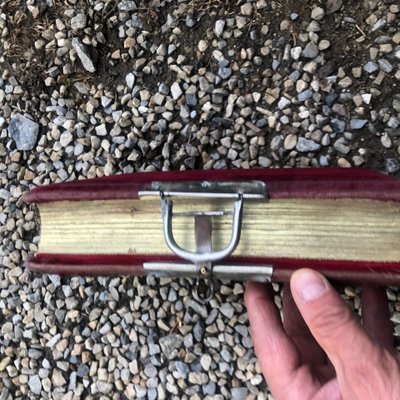 PISTOLE DA VIAGGIO SILEX IN LIBRO 19ieme