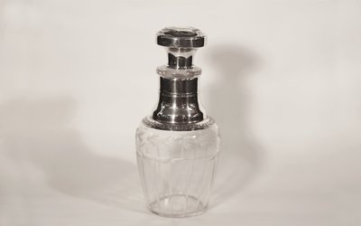 Bouteille en cristal et argent massif 