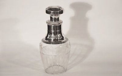 Bouteille en cristal et argent massif 