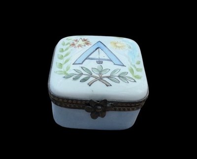 Porcelain box - Freemason decor