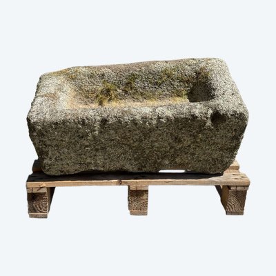 Trog aus Granit 19.