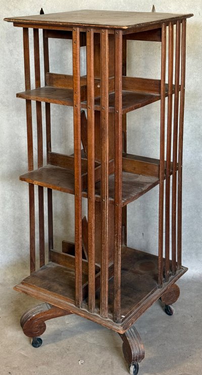 Drehende Bibliothek
