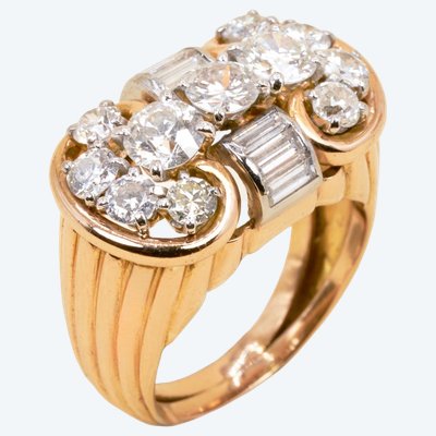 Vintage godron ring in yellow gold and diamonds