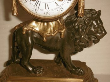 Louis XVI lion clock