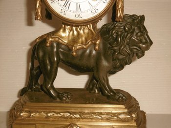 Louis XVI lion clock