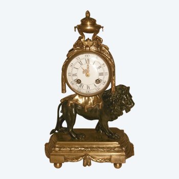 Louis XVI lion clock
