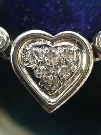Collier coeur en or blanc 18K et diamants