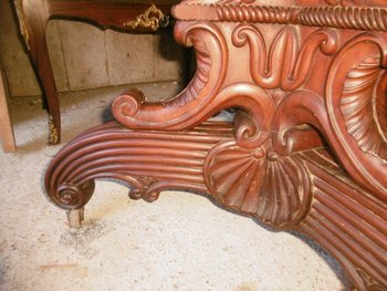 Library pedestal table 19th century